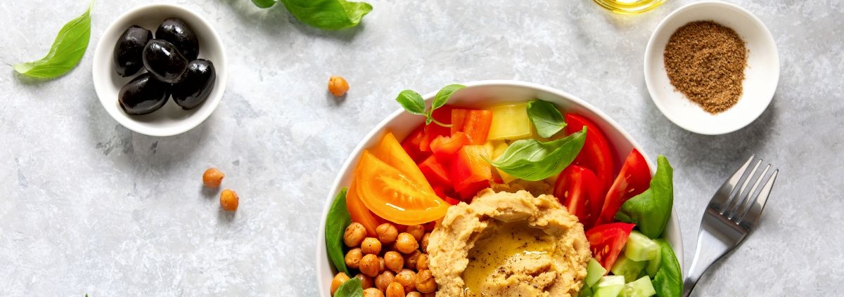 plate with food from the Mediterranean diet - Olive Oil Pour Spouts